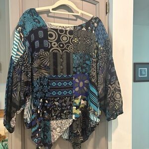 VTG Sterling Styles Blouse, asymmetrical hem, oversized, P/P 25” made of artsilk